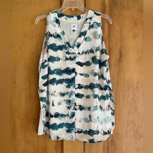 Cabi sleeveless, V-neck top